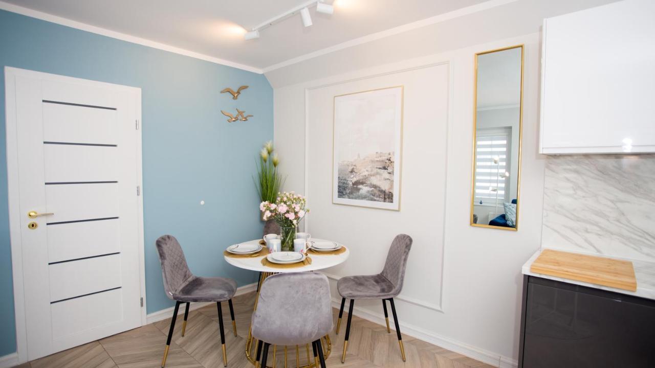 Apartamenty Delux Sun & Snow Przy Bulwarach W Scislym Centrum, Blisko Plazy ウストカ エクステリア 写真